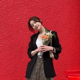 손위연