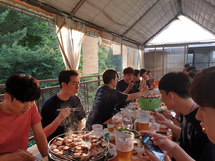 238d9338-d3d4-80d3-bc77-fedb083c87c2.png